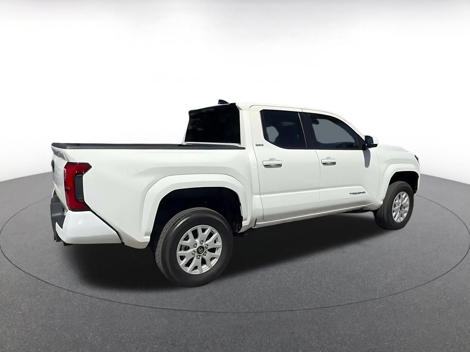 Used 2026 Toyota Tacoma SR5 RWD image 14