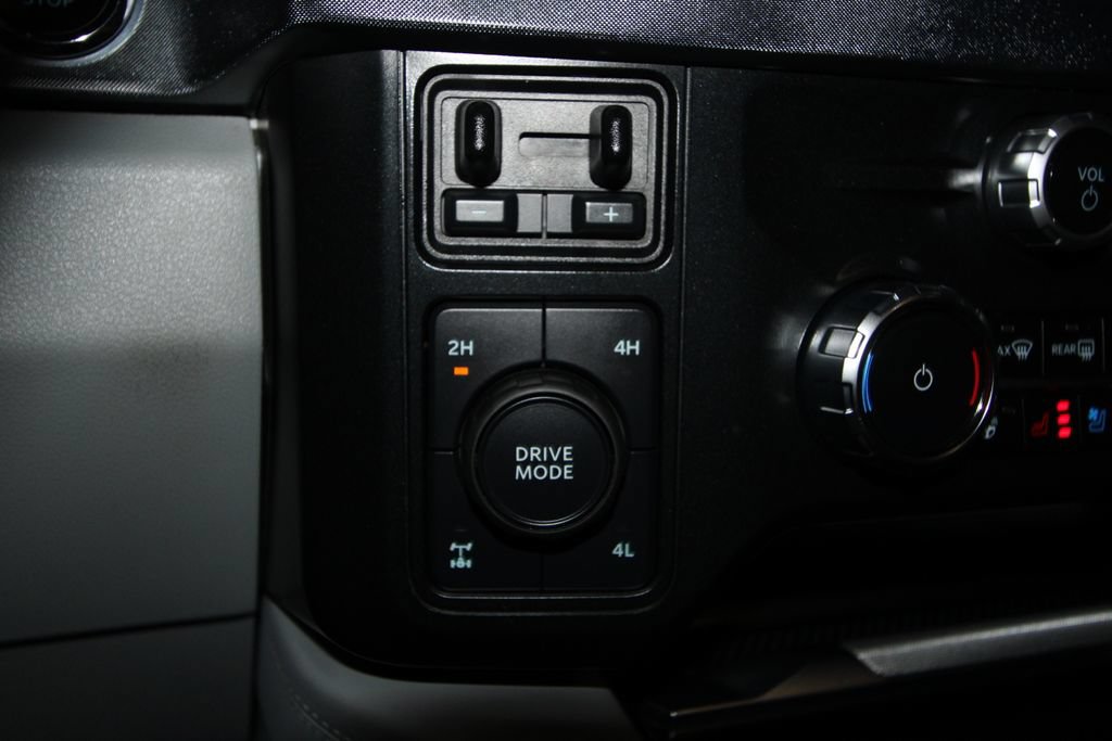 Used 2024 Ford F250 Limited w/ FX4 Off-Road Package AWD/4WD image 18