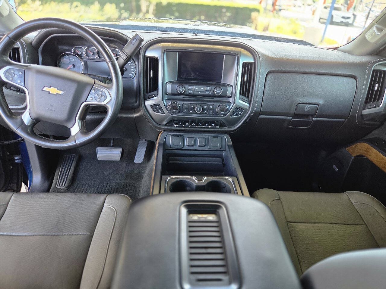 Used 2017 Chevrolet Silverado 2500 LTZ w/ Duramax Plus Package AWD/4WD image 37