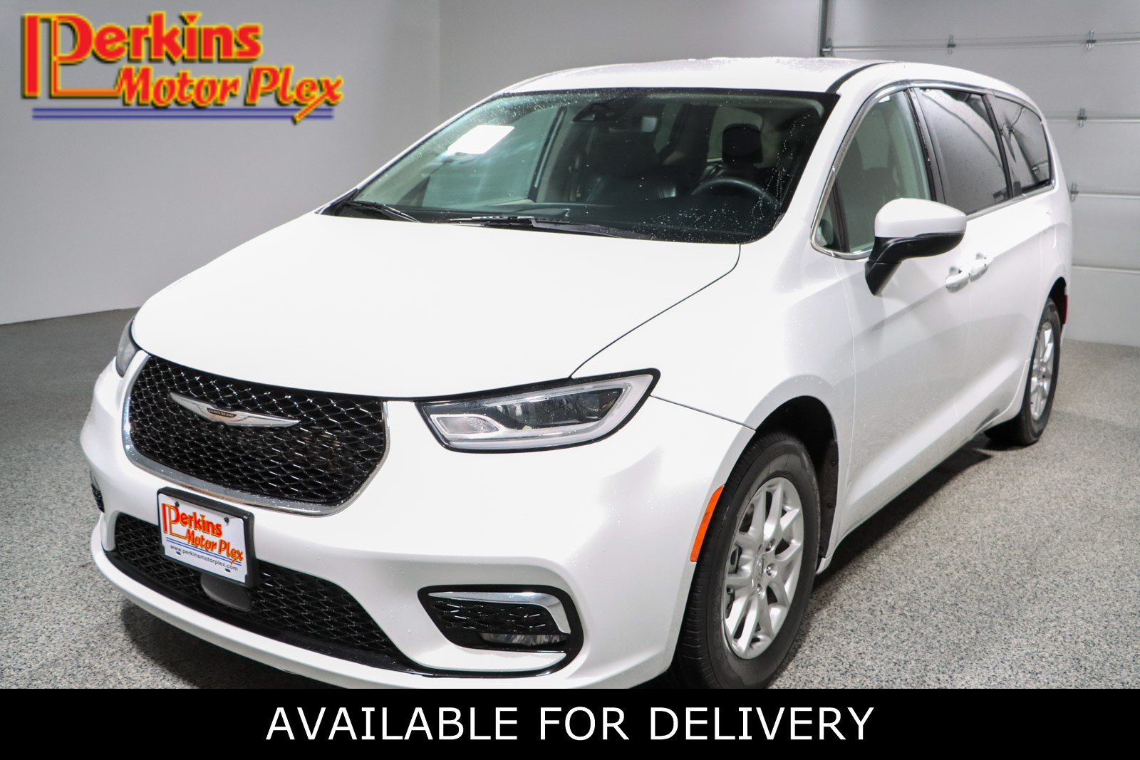Used 2023 Chrysler Pacifica Touring-L