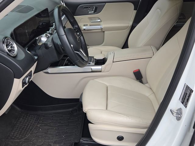 Used 2020 Mercedes-Benz GLB 250 w/ Premium Package image 10