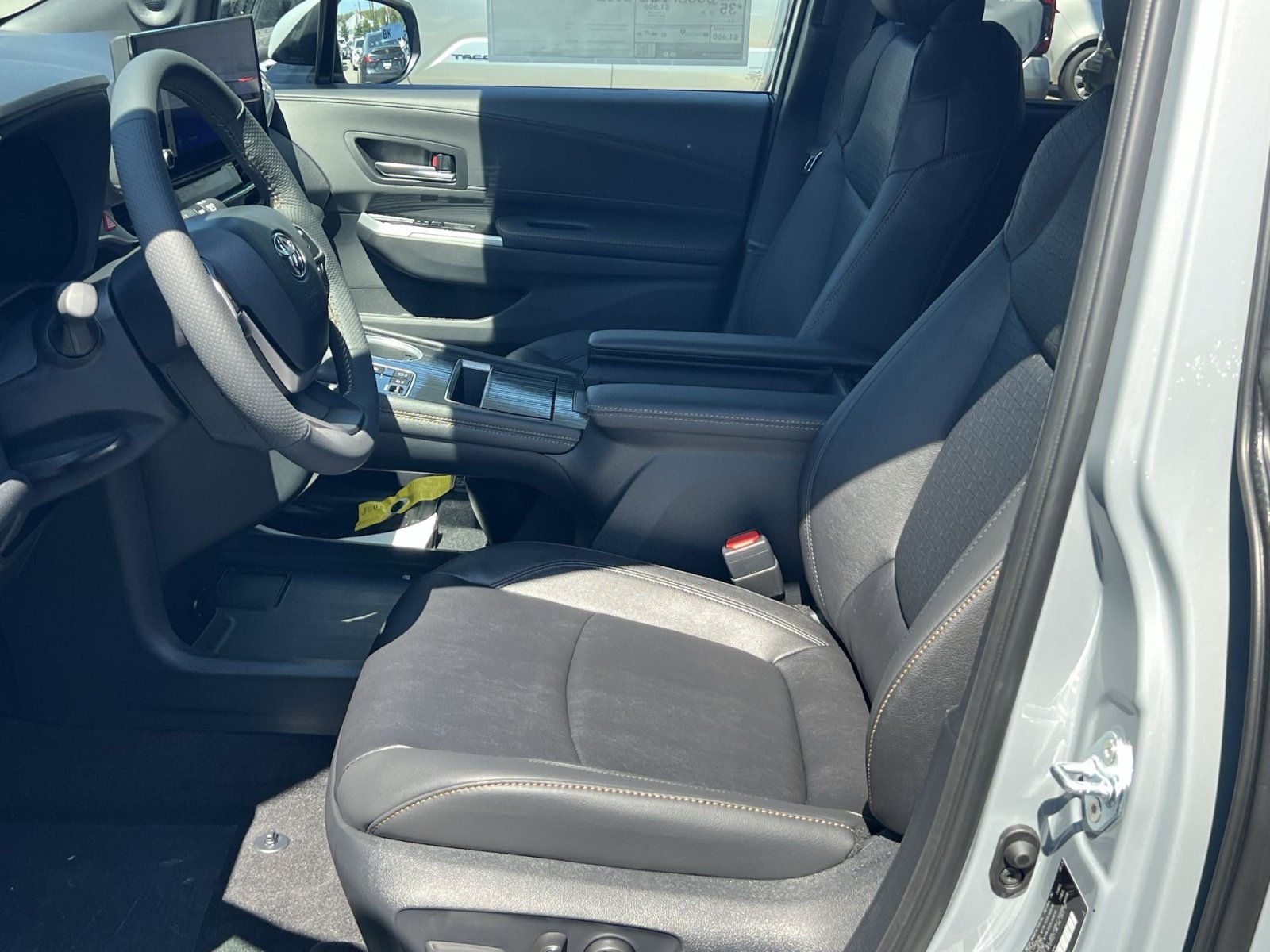 New 2026 Toyota Sienna XLE Woodland Edition AWD/4WD image 7