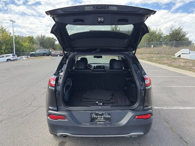 Used 2016 Jeep Cherokee Limited FWD image 33