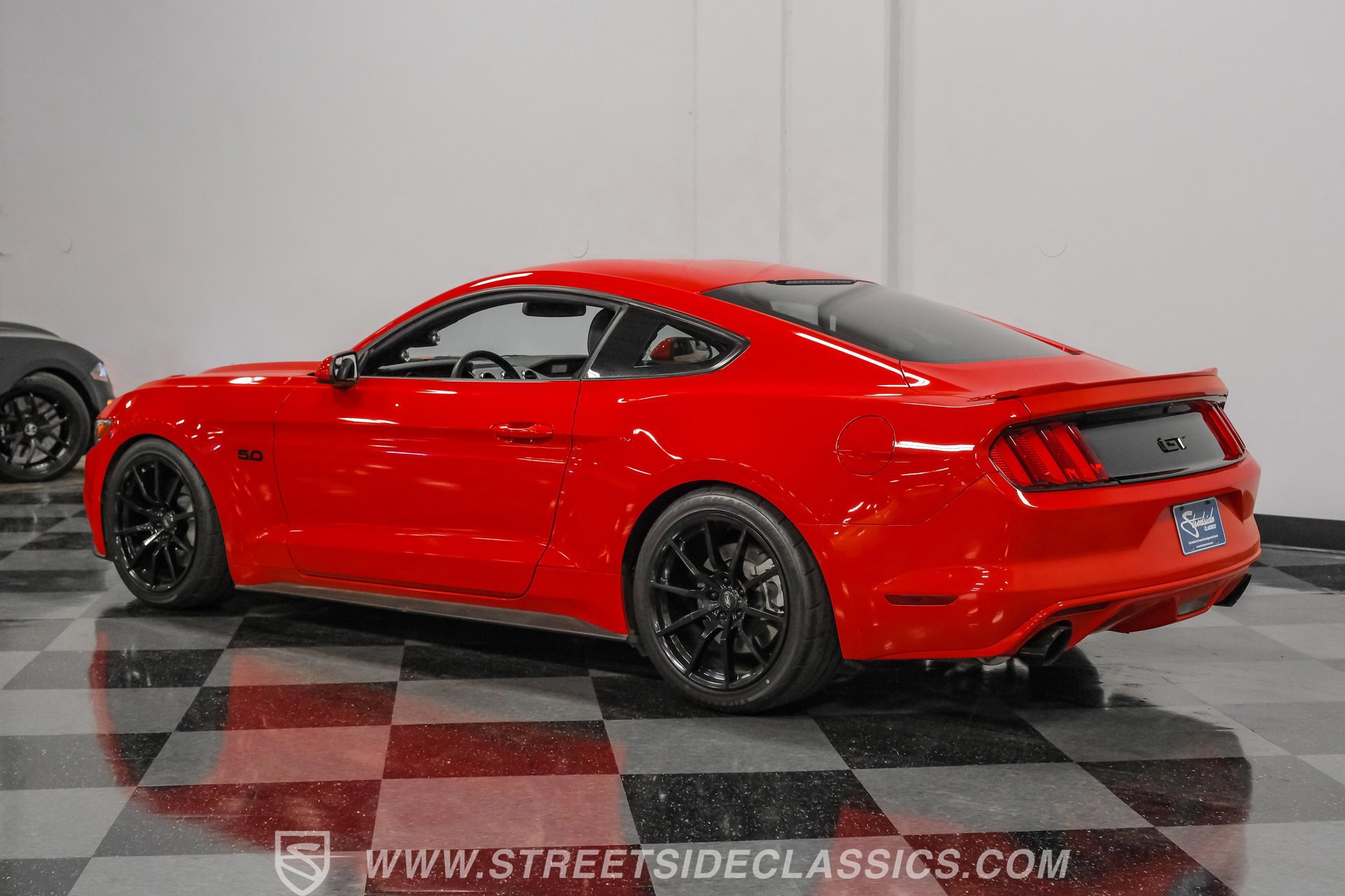 Used 2017 Ford Mustang GT image 6