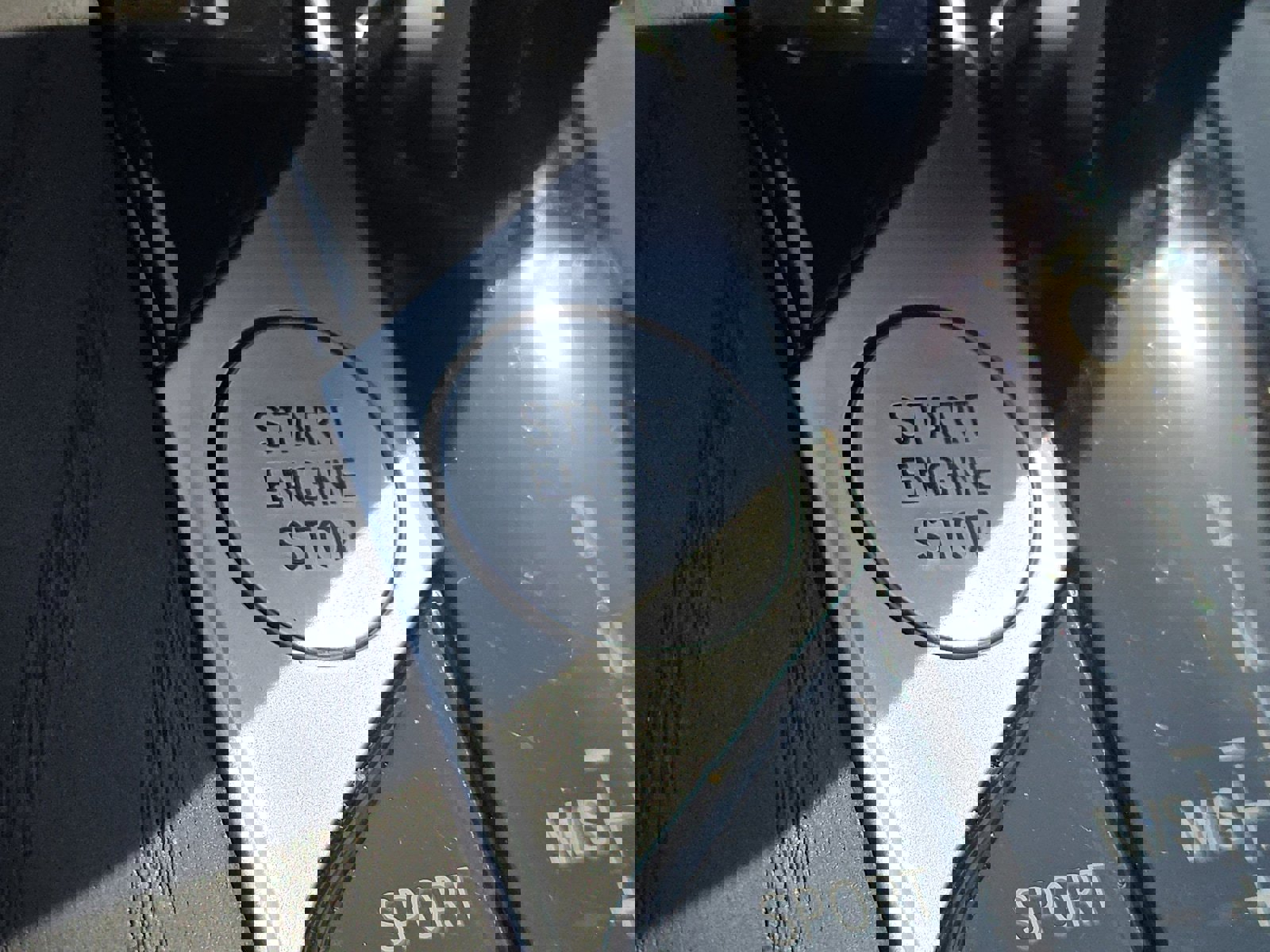 Used 2022 BMW X7 xDrive40i w/ M Sport Package image 24