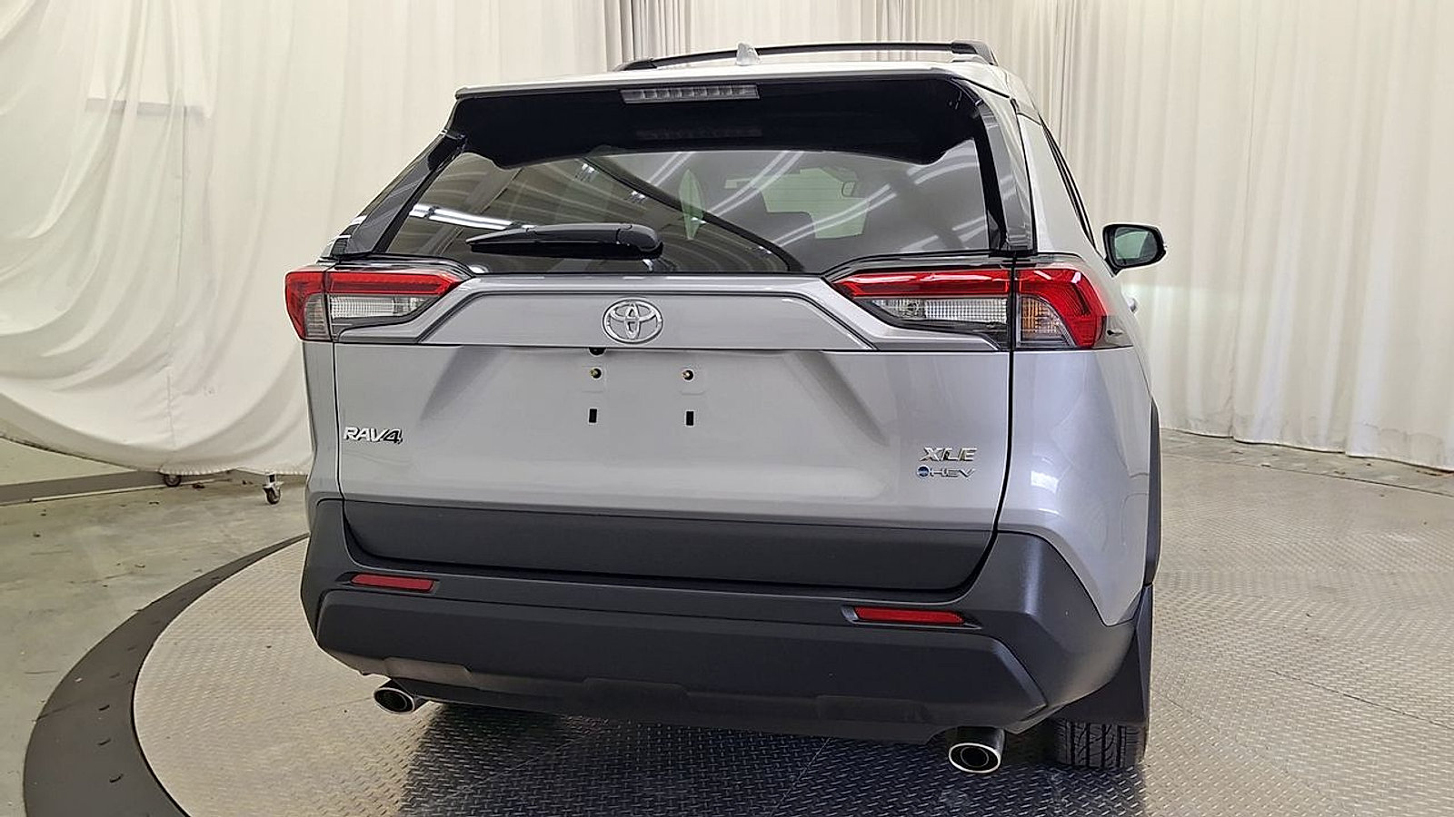 Certified 2025 Toyota RAV4 XLE w/ Convenience Package AWD/4WD image 4