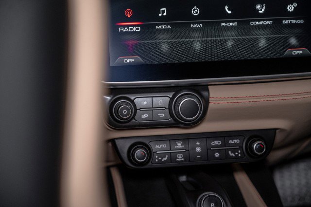 Used 2020 Ferrari Portofino image 16