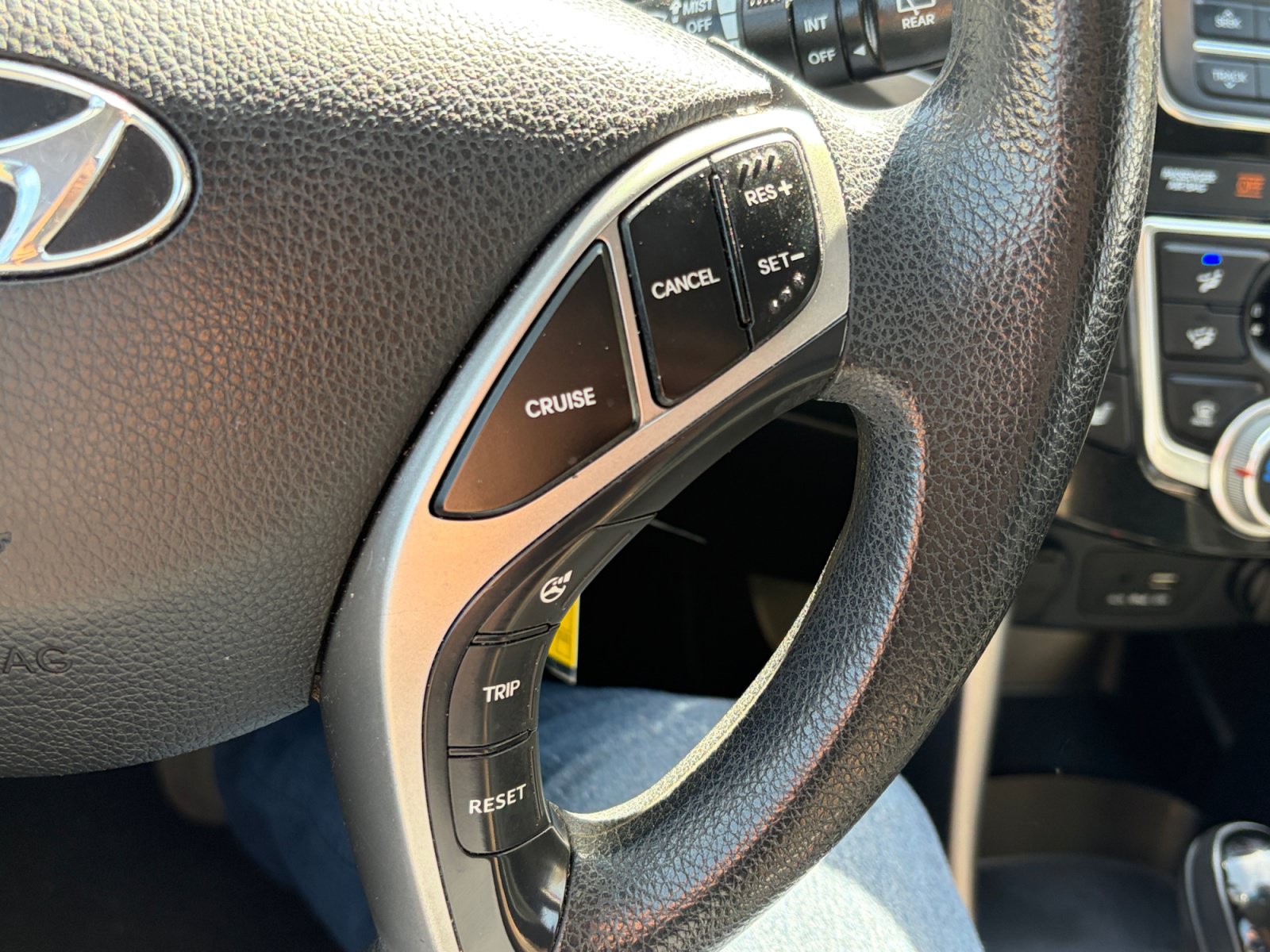 Used 2016 Hyundai Elantra GT FWD image 19