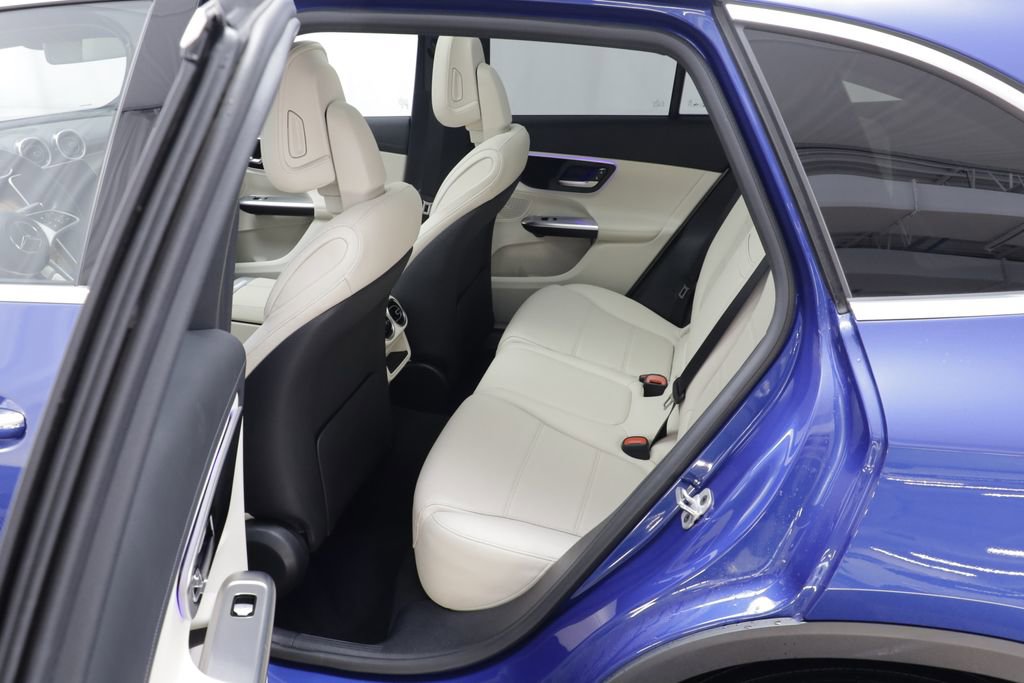 Used 2024 Mercedes-Benz GLC 300 4MATIC image 15