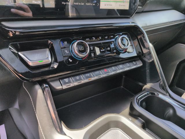 Used 2025 GMC Sierra 2500 AT4X w/ AT4X AEV Edition AWD/4WD image 17