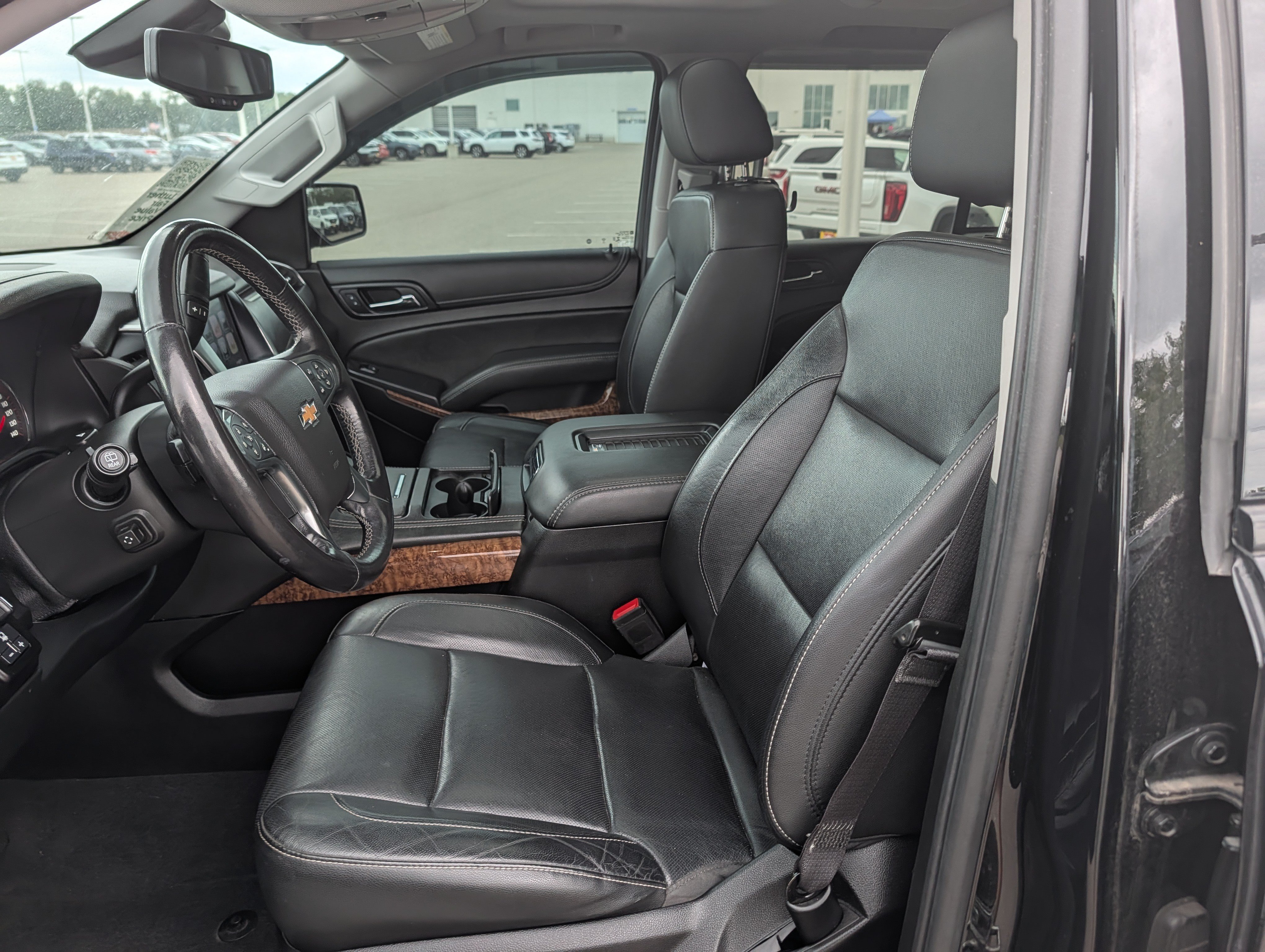 Used 2020 Chevrolet Tahoe Premier AWD/4WD image 21