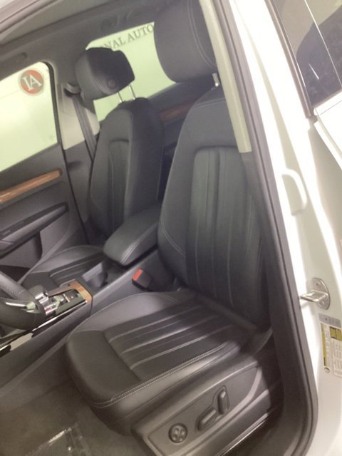 Certified 2023 Audi Q5 2.0T Premium w/ Convenience Package image 10