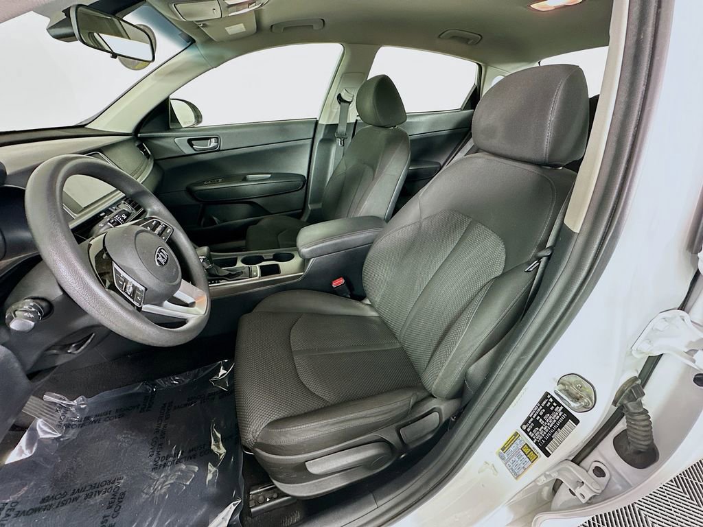 Used 2020 Kia Optima LX image 26