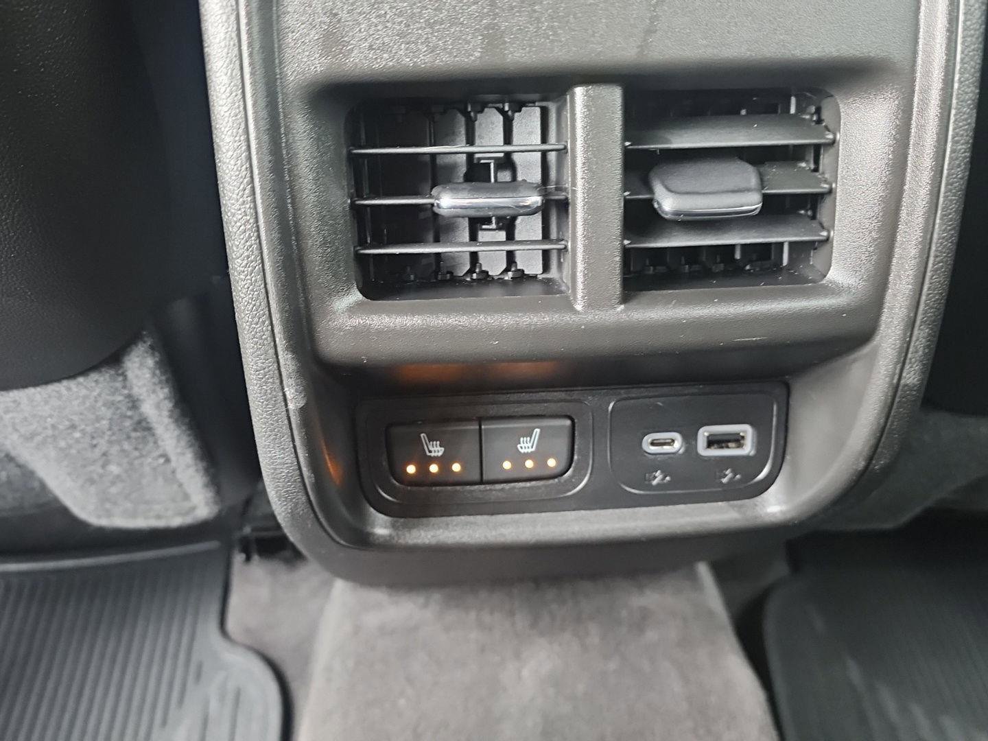 Used 2019 Cadillac XT4 Sport w/ Cold Weather Package image 22