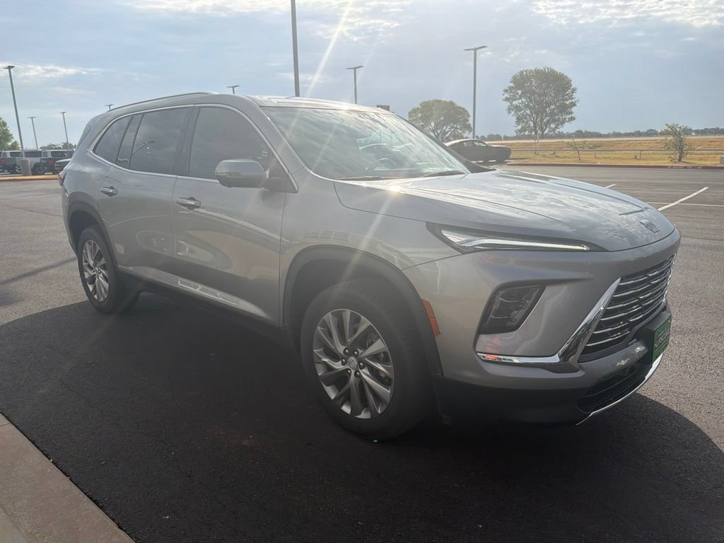 Used 2026 Buick Enclave Preferred FWD image 7