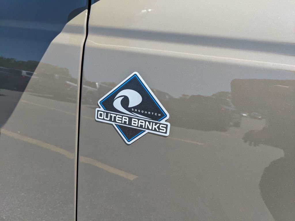 New 2025 Ford Bronco Outer Banks w/ Sasquatch Package AWD/4WD image 10