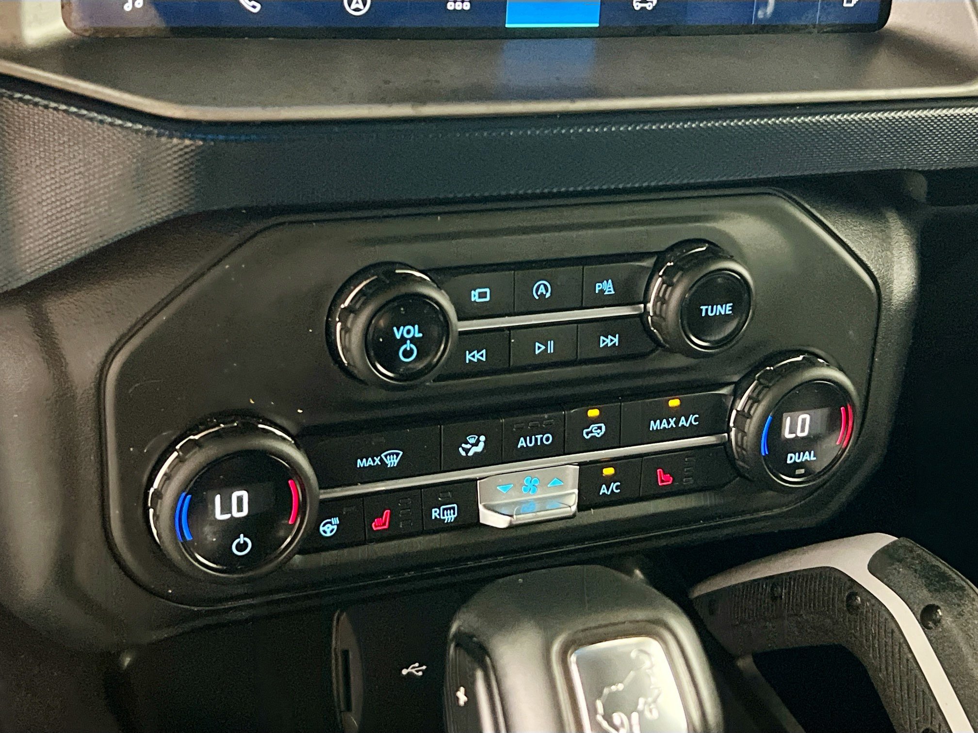 Used 2021 Ford Bronco Outer Banks AWD/4WD image 26