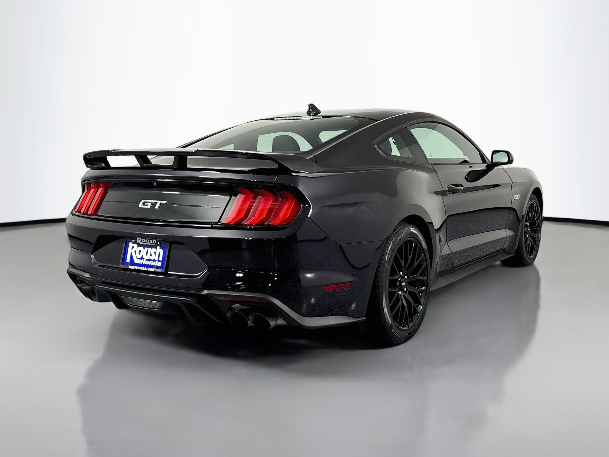 Used 2022 Ford Mustang GT w/ GT Performance Package RWD image 5