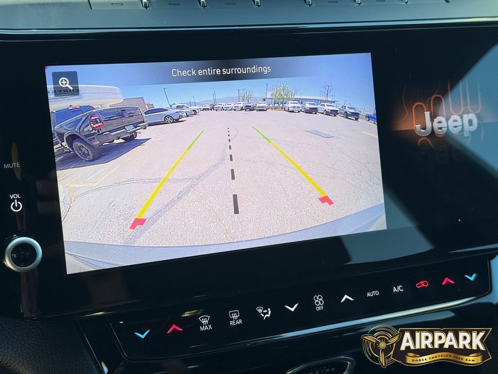 New 2026 Jeep Grand Cherokee Altitude RWD image 25