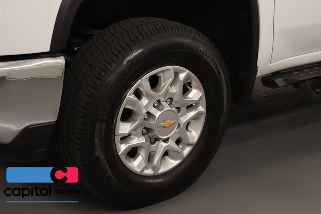 Used 2024 Chevrolet Silverado 3500 LTZ AWD/4WD image 7