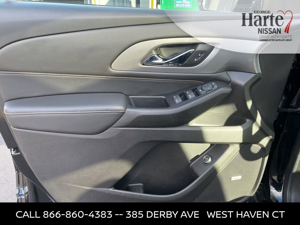 Used 2019 Chevrolet Traverse LT w/ LT Premium Package AWD/4WD image 15