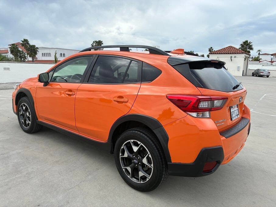 Used 2020 Subaru Crosstrek 2.0i Premium w/ Moonroof Package 2 image 4