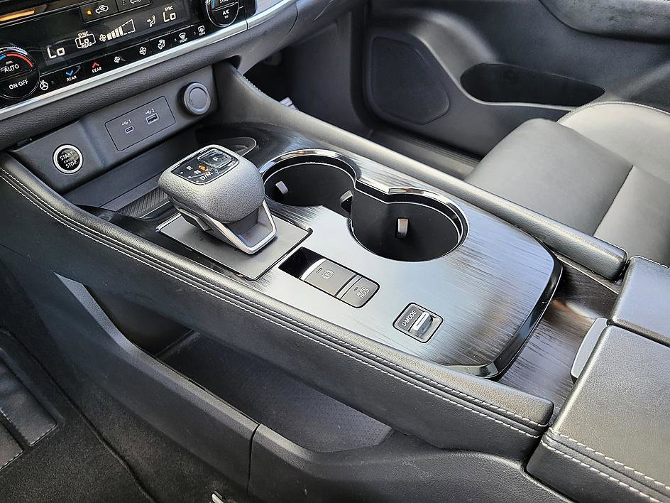 Used 2021 Nissan Rogue SL w/ Premium Package image 15