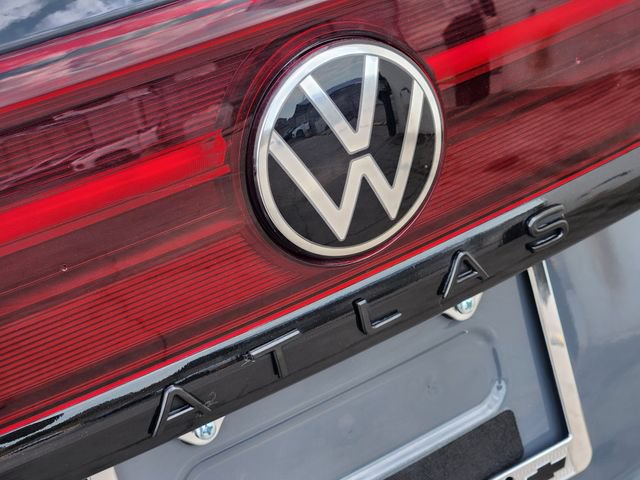 Used 2026 Volkswagen Atlas Cross Sport SEL Premium R-Line AWD/4WD image 9