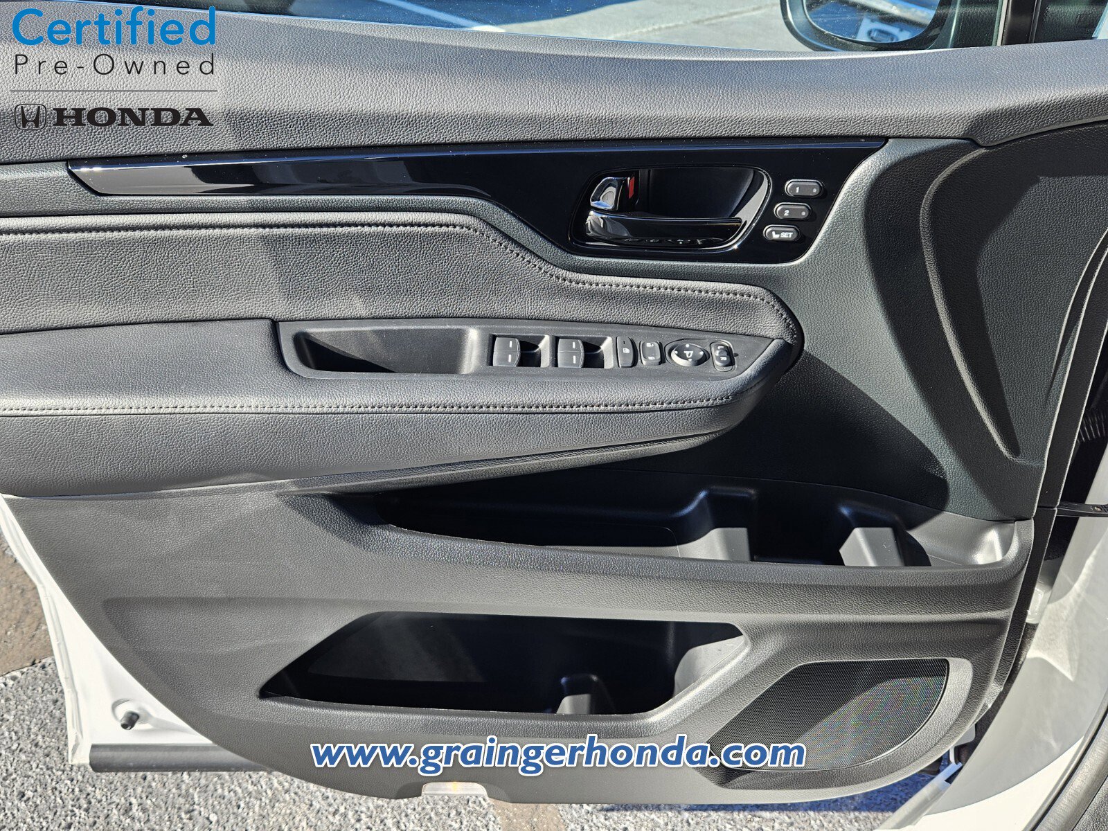 Certified 2024 Honda Odyssey Touring image 23
