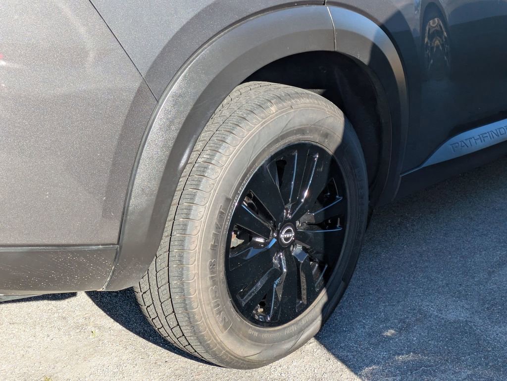 Used 2023 Nissan Pathfinder SL image 39