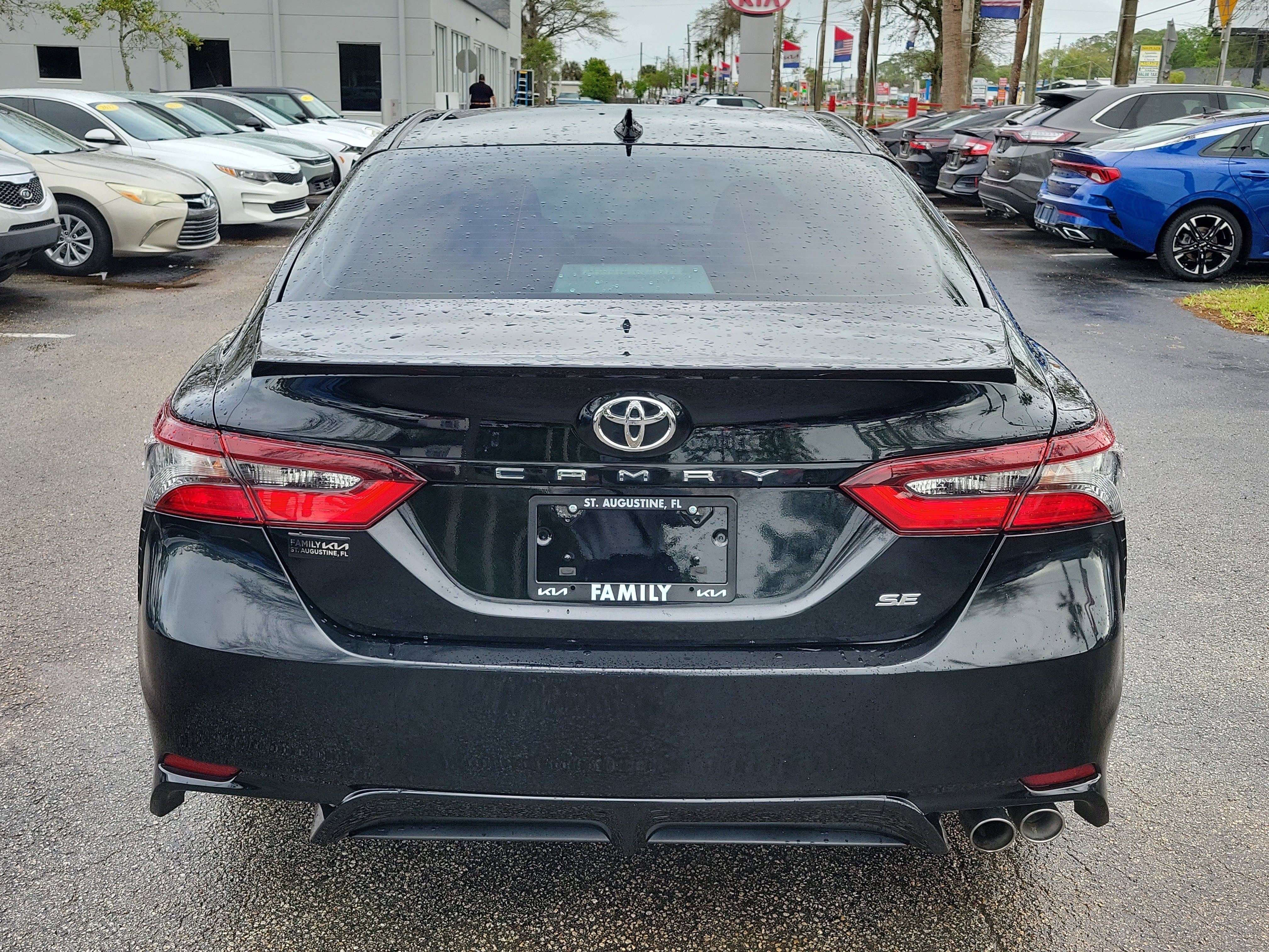 Used 2021 Toyota Camry SE image 5