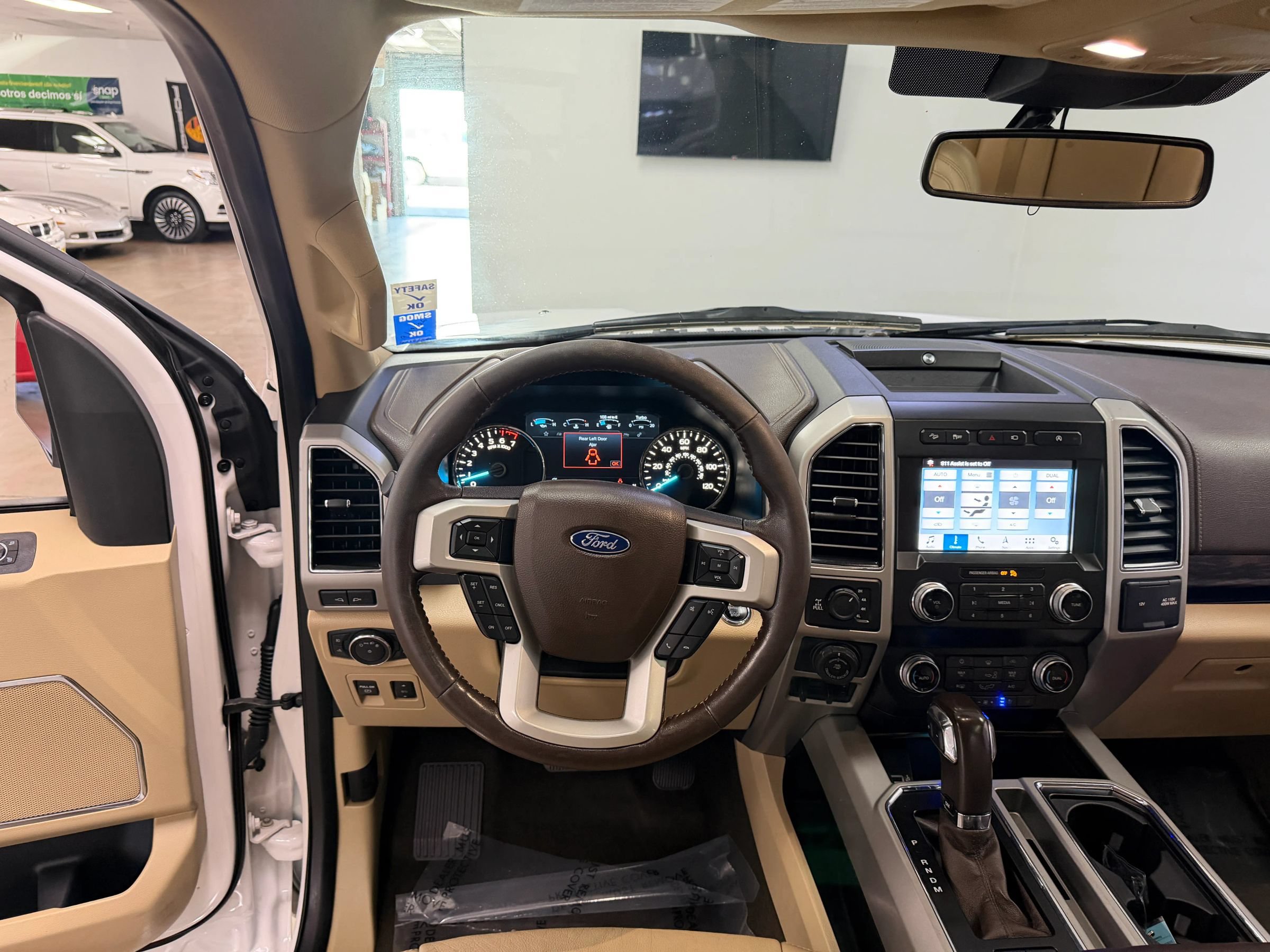 Used 2019 Ford F150 Lariat w/ Equipment Group 502A Luxury AWD/4WD image 24