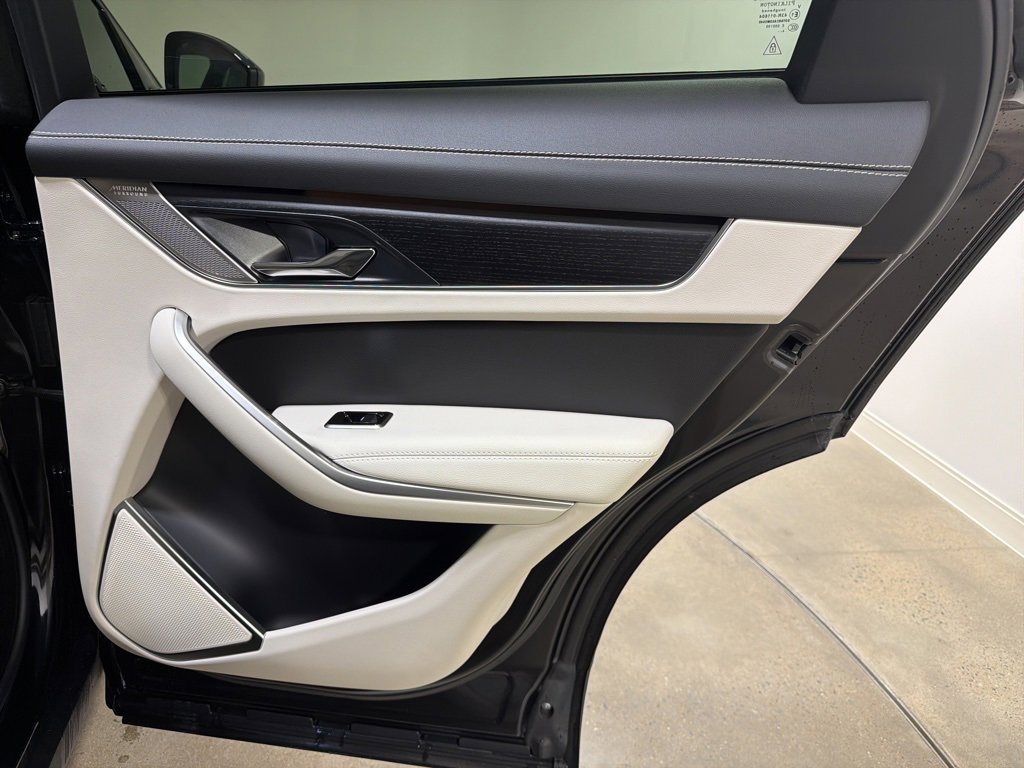 New 2026 Jaguar F-PACE R-Dynamic S image 26