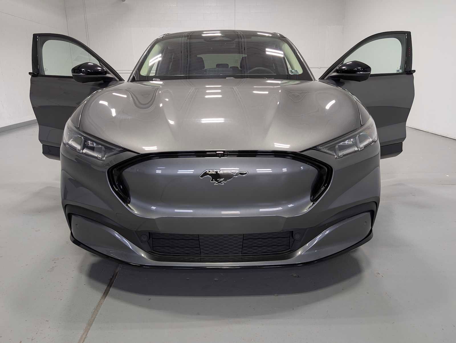 Used 2021 Ford Mustang Mach-E Premium AWD/4WD image 16