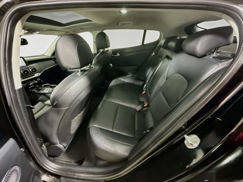 Used 2018 Kia Stinger Premium AWD/4WD image 25