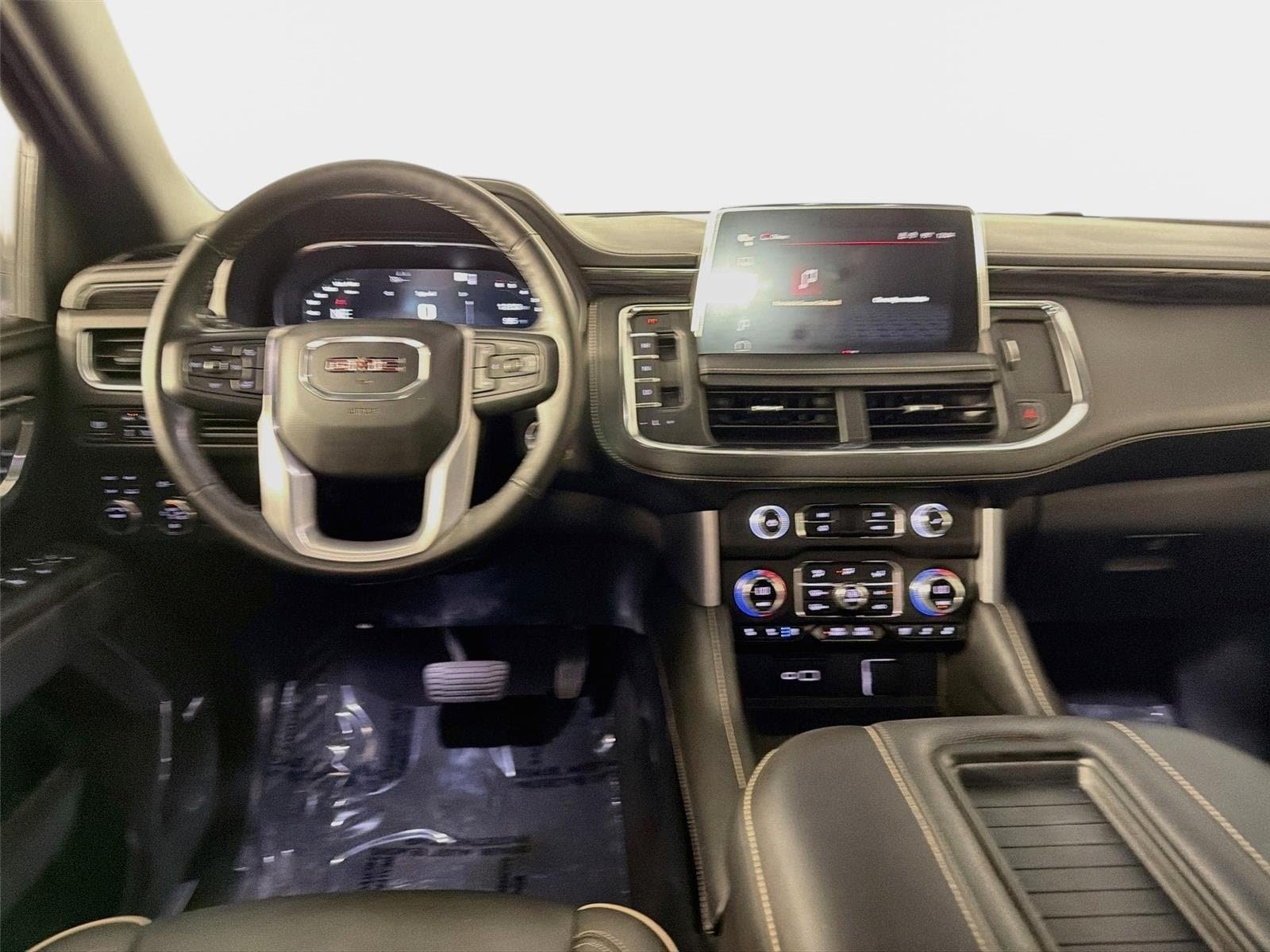 Certified 2022 GMC Yukon SLT w/ SLT Premium Package AWD/4WD image 25