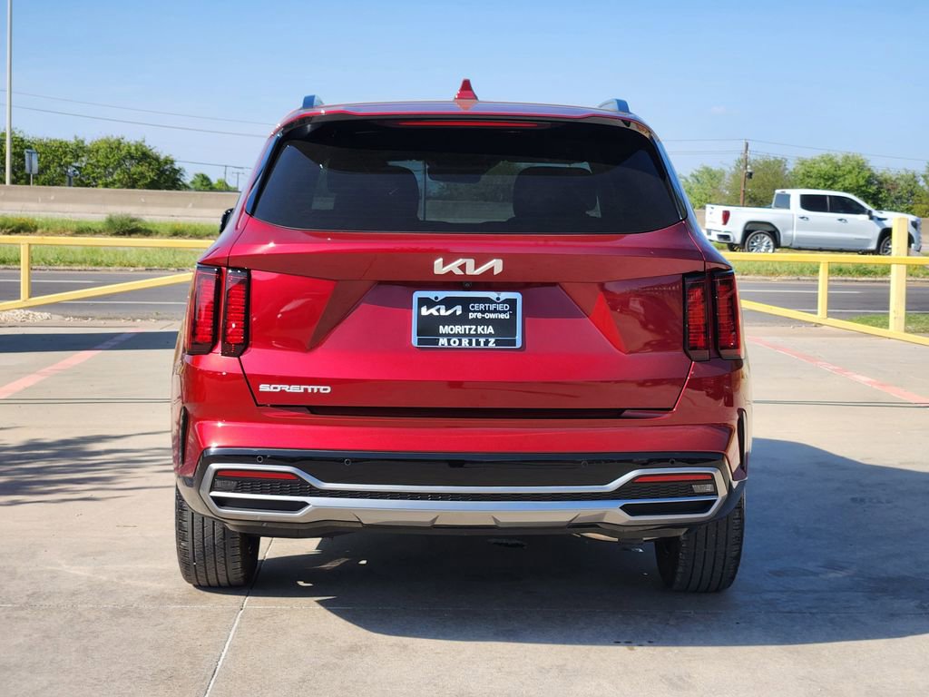 Certified 2023 Kia Sorento EX w/ Panoramic Sunroof Package image 5