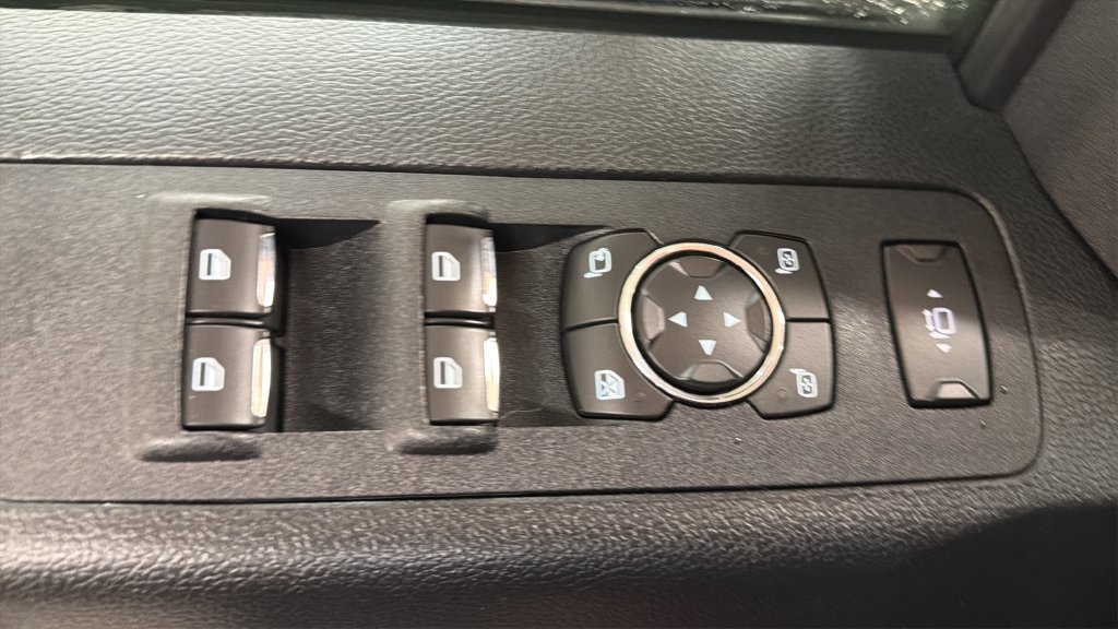 Used 2019 Ford F350 Lariat w/ Lariat Ultimate Package AWD/4WD image 13