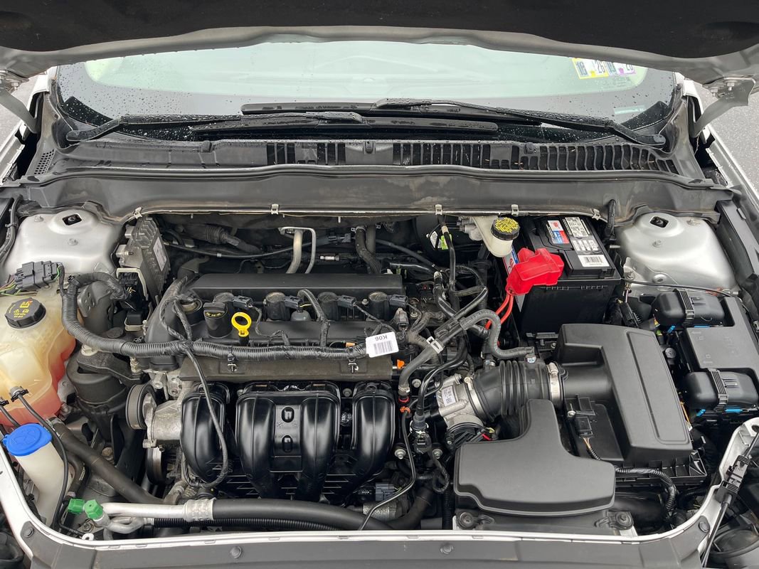 Used 2017 Ford Fusion SE image 14