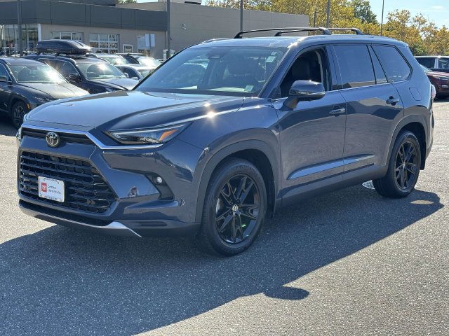 Used 2024 Toyota Grand Highlander AWD image 4