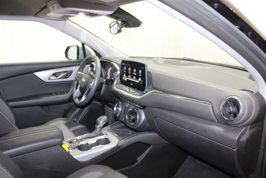 Used 2024 Chevrolet Blazer LT w/ Convenience Package FWD image 21