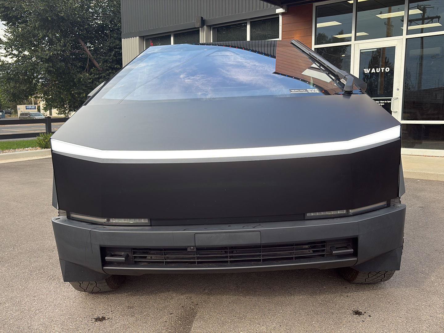 Used 2024 Tesla Cybertruck AWD Crew Cab image 3