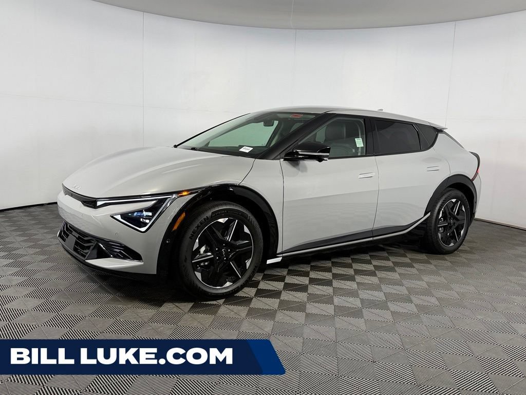Used 2025 Kia EV6 Wind RWD image 1
