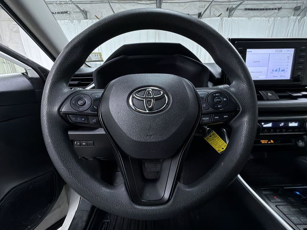 Used 2019 Toyota RAV4 LE image 23
