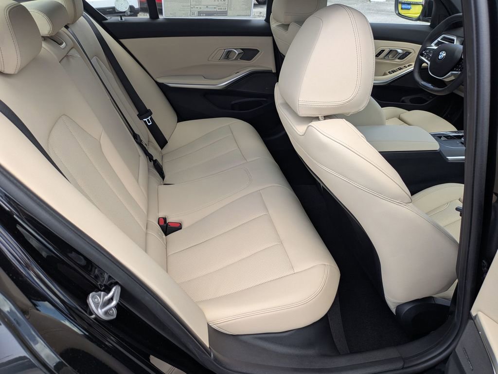 New 2026 BMW 330i Sedan RWD image 23