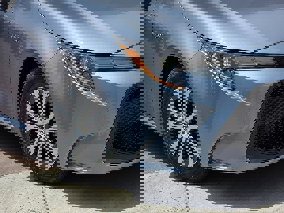 Used 2020 Toyota Corolla LE image 5