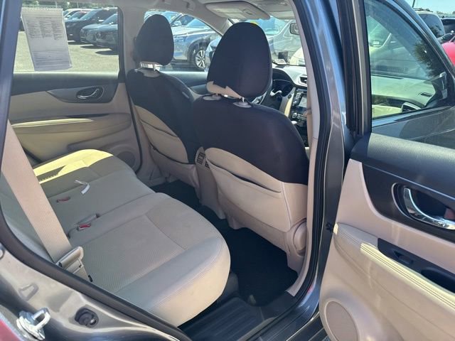 Used 2016 Nissan Rogue SV w/ SV Premium Package FWD image 16