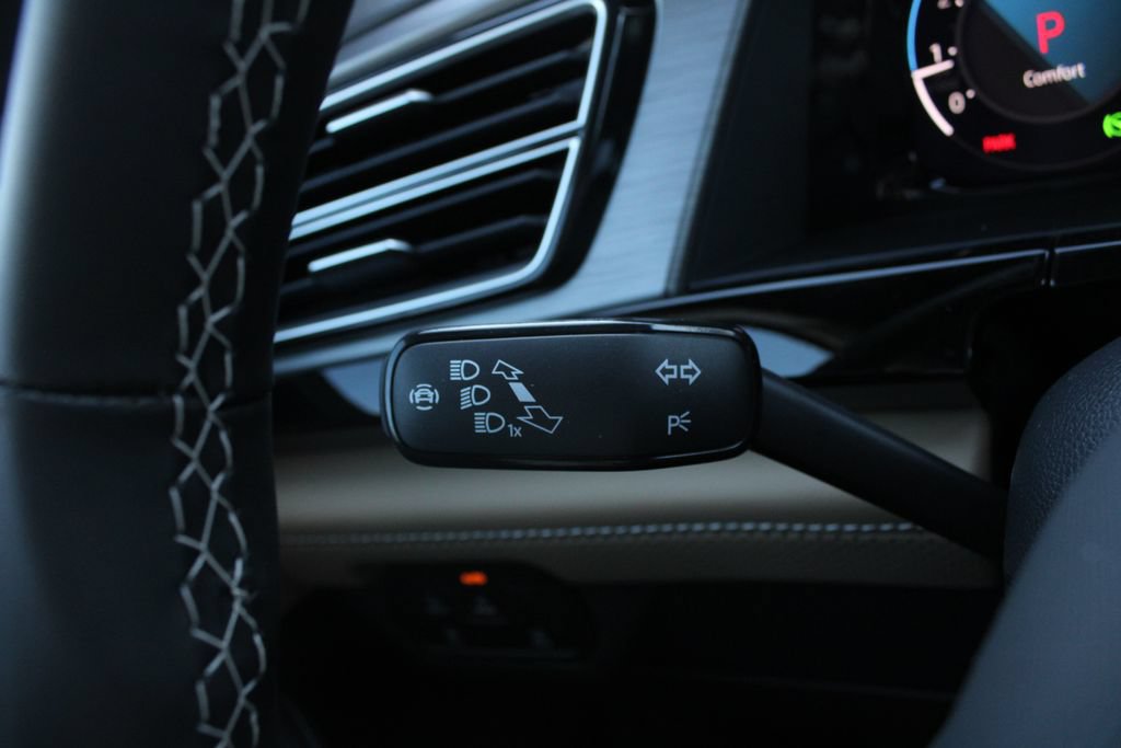 New 2026 Volkswagen Atlas Cross Sport SE AWD/4WD image 12