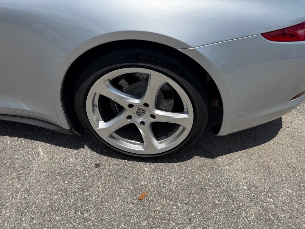 Used 2014 Porsche 911 Carrera 4 w/ Sport Chrono Package AWD/4WD image 8