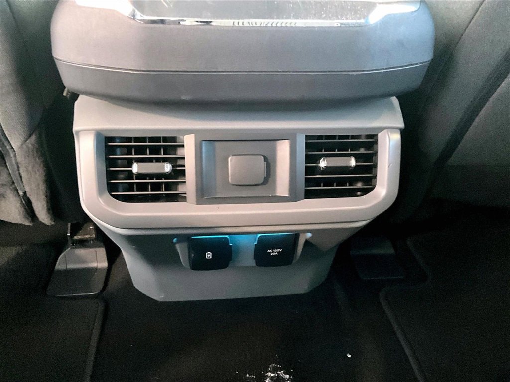 Used 2024 Ford F150 XLT w/ Mobile Office Package image 27